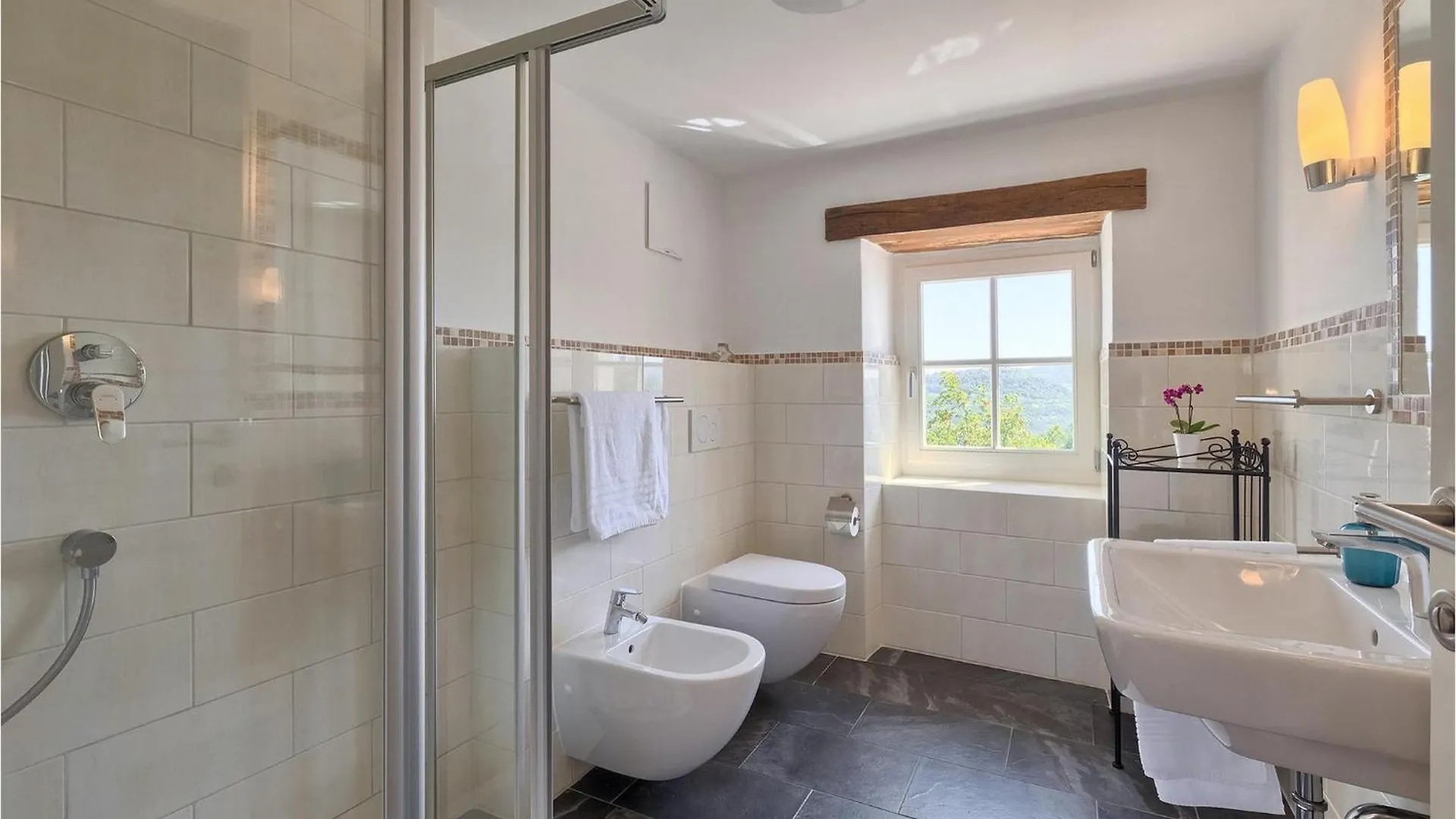 מוטובון Villa Pigini